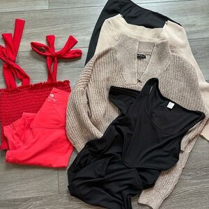 Women’s Clothing Bundle Size Small